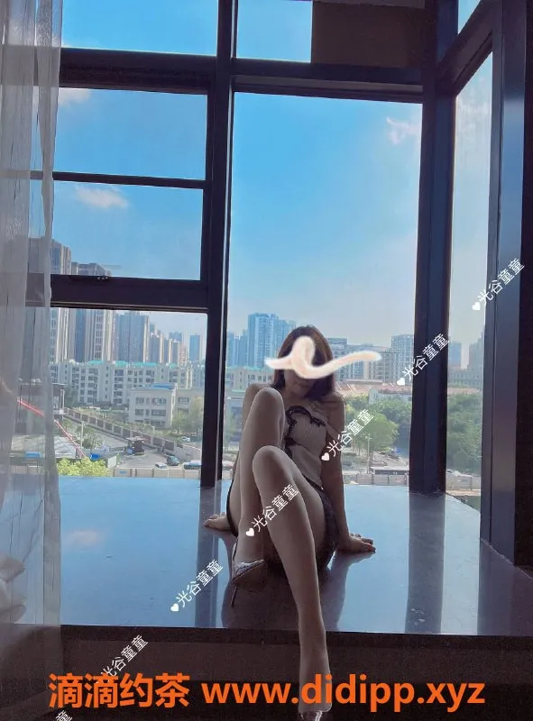 武汉楼凤-光谷童童，160cm熟女，700元爱意服务