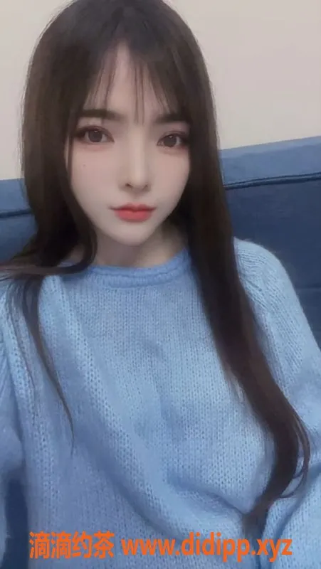 重庆楼凤-江北夏沫，161cm C罩杯27岁妹子，制服服务体验