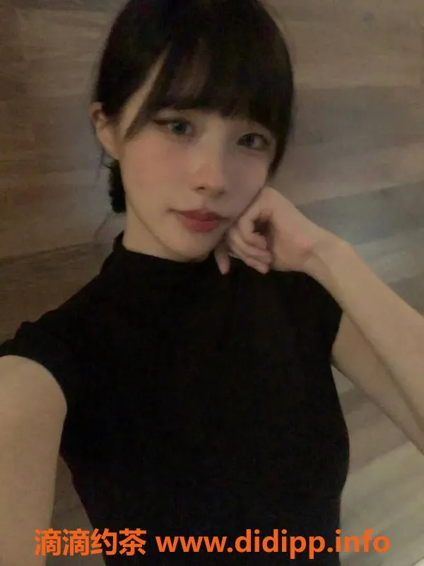 杭州楼凤资源信息,22岁cc，身高167cm，体重45，陪浴、深喉服务只需1400元