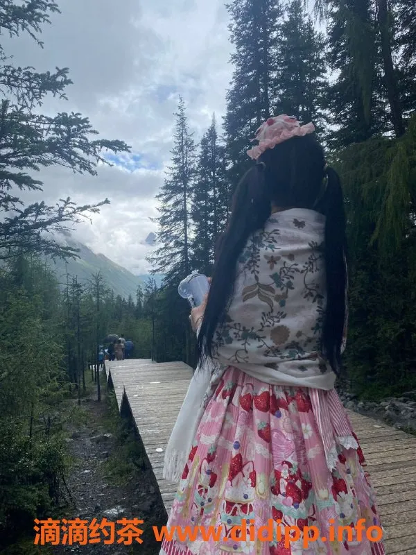 成都楼凤资源信息,成华区嫩妹饼饼，6p服务，超赞体验！