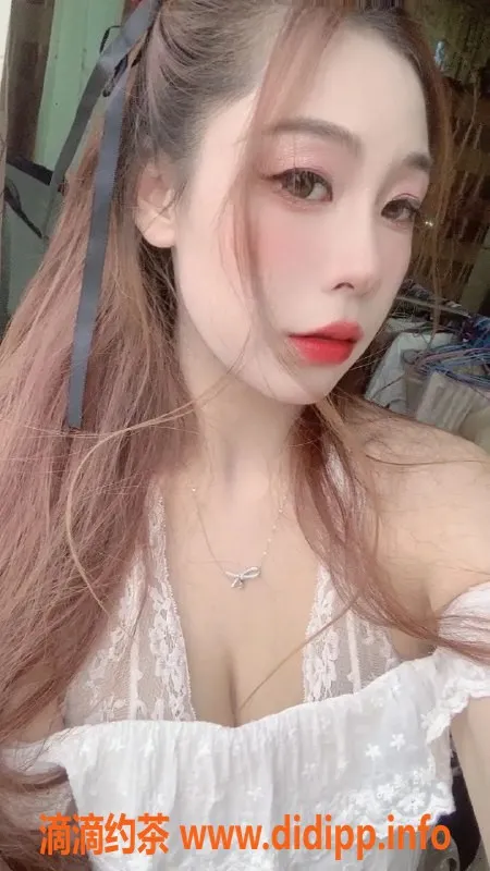 广州楼凤-天河崽崽，19岁163cm，茶水费450元起