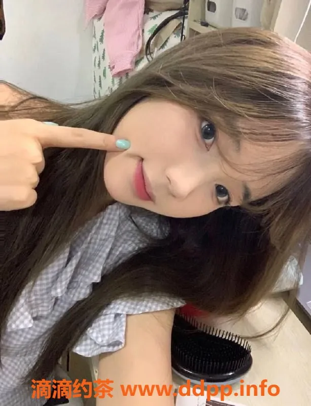 广州楼凤-天河呆小萌，700元起，陪你畅聊