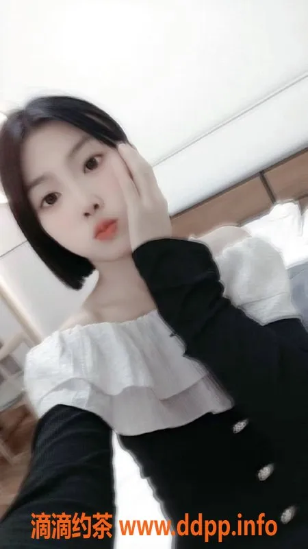 成都楼凤资源信息,成都14岁小排骨精。身高160，体重85，收费600元