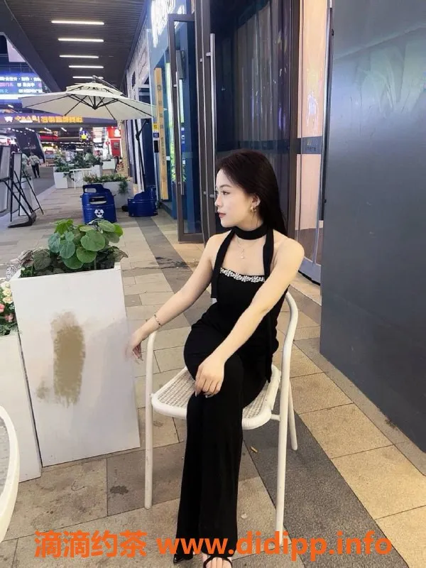 郑州楼凤资源信息,金水区小晴，20岁165CM，48斤，服务多样，纯天然