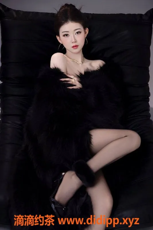 郑州楼凤-惠济区小白个人老师，167cm，50斤，服务多样，价格合理