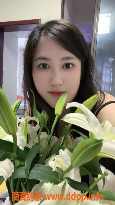 重庆楼凤-大坪茗茗，165cm D杯，28岁，热情服务等你来体验！