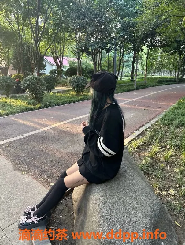 郑州楼凤资源信息,二七区小妤，18岁，身高166，价位亲民，服务多样