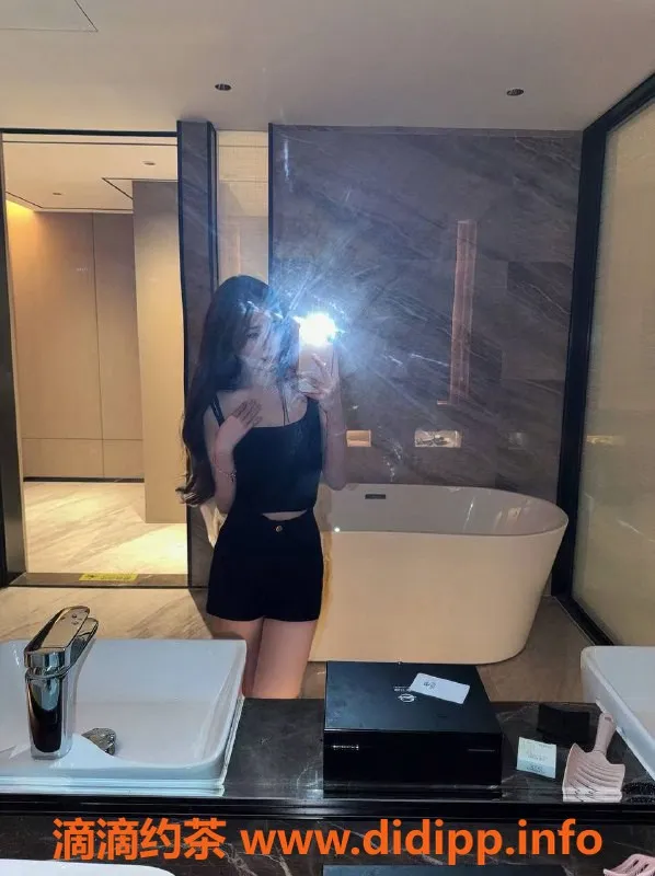 北京楼凤-朝阳曦崽，白嫩紧烫女友系，1200元超值体验