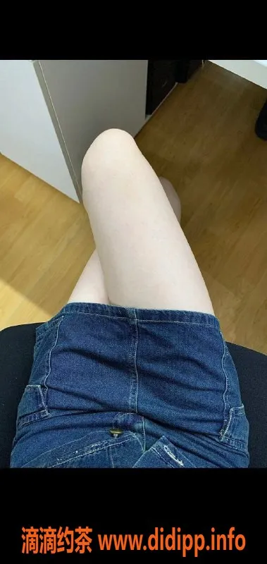 成都楼凤-成华区美玲，18岁，身高165，价格公道