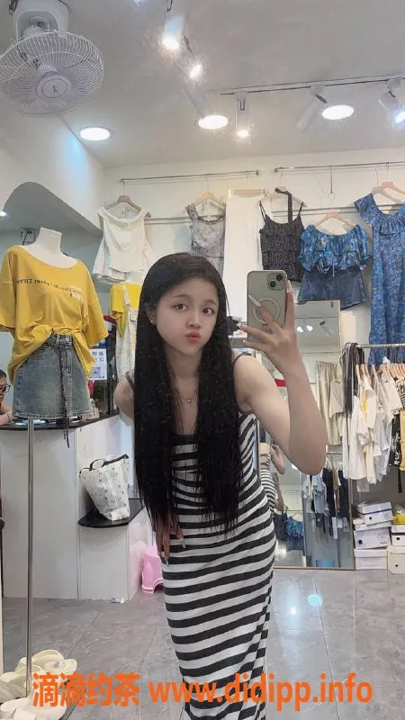 杭州楼凤-上城区小奶椰，900元服务体验