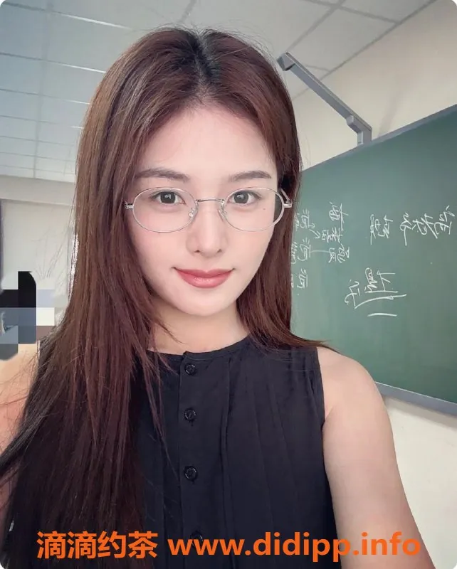 广州楼凤-广州海珠区沅沅老师，25岁163cm，500元服务！