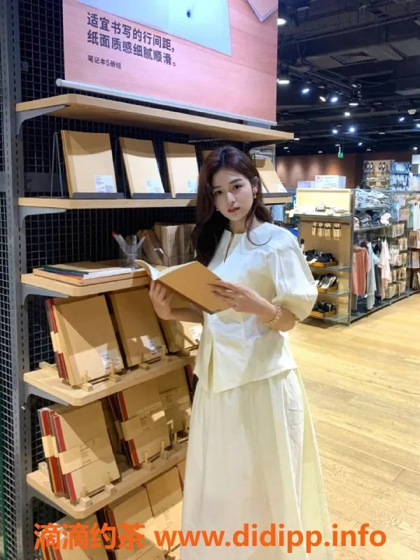 广州楼凤-广州海珠区沅沅老师，25岁163cm，500元服务！