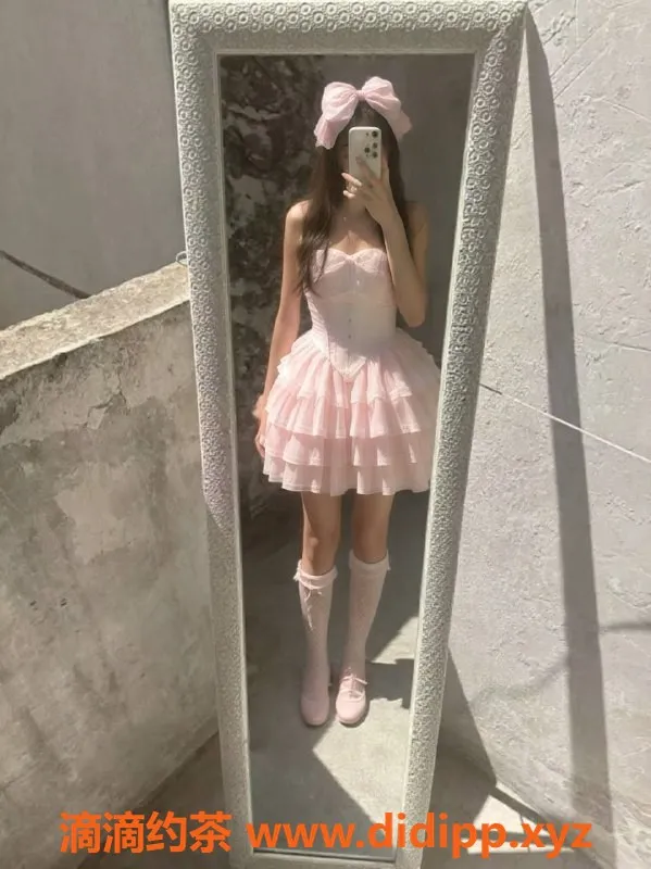 成都楼凤-武侯区小团子，嫩妹代聊，时费6/10