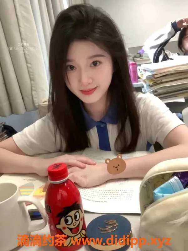 重庆外围-重庆万花楼18岁妹子，24小时服务，任你选择！