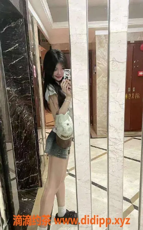 重庆外围资源信息,重庆万花楼18岁妹子，24小时服务，任你选择！