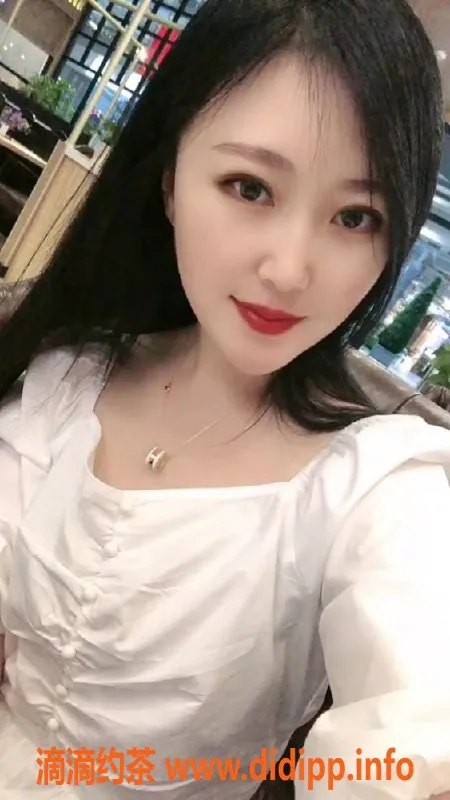 深圳楼凤资源信息,龙华兼职娇娇，26岁，身高164cm，价格600元