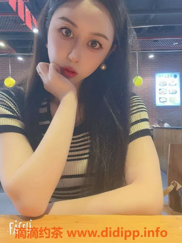 广州楼凤-天河靓颖24岁御姐，36D火辣身材等你来体验