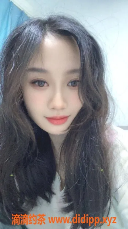 宁波楼凤-26岁御姐七七，165cm真身，36C诱惑等你来享受