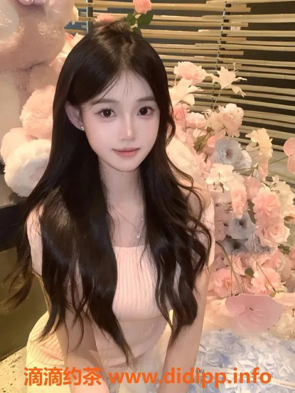 广州楼凤-广州白云高-雨晴，22岁粉嫩新人，茶水费只需23米