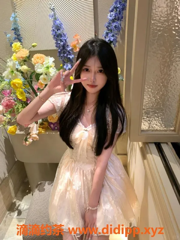 广州楼凤资源信息,广州白云高-雨晴，22岁粉嫩新人，茶水费只需23米