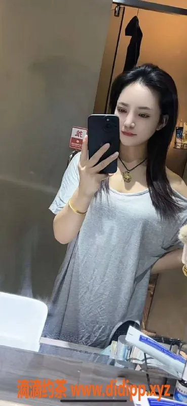 郑州楼凤-管城区果果，23岁160cm，超值优惠等你来享！