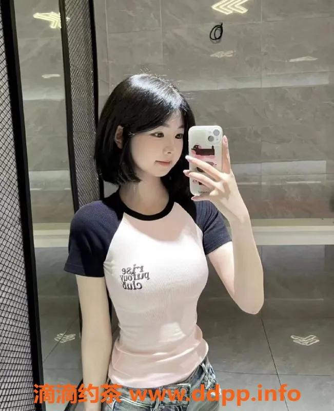 广州楼凤-广州白云嫩妹欢欢，20岁165cm，胸围32C，全包夜1800