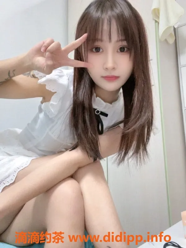 深圳楼凤资源信息,深圳福田翘翘，24岁模特，胸34C，只需500！