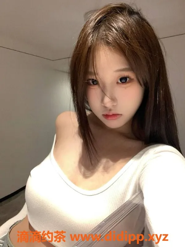 杭州上门服务-高挑美女19岁，165cm C罩杯，1400元起约课