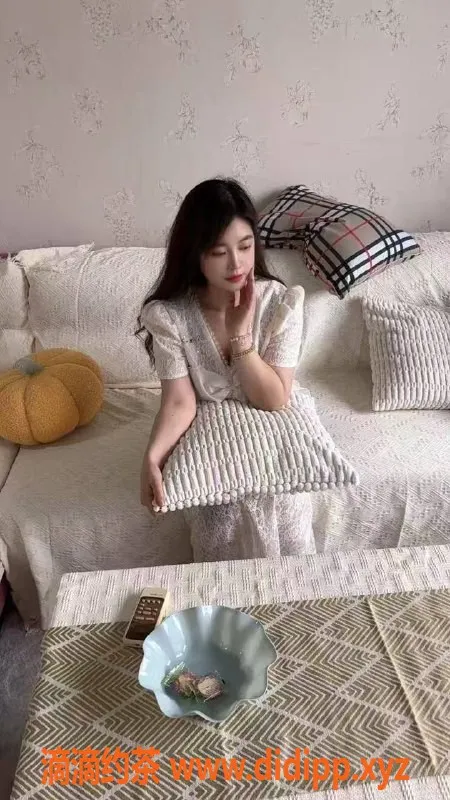 北京楼凤资源信息,昌平天通苑30岁邻家少妇菲菲，全套超值服务