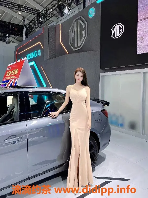 广州楼凤-天河车模安梦，1400元超值体验