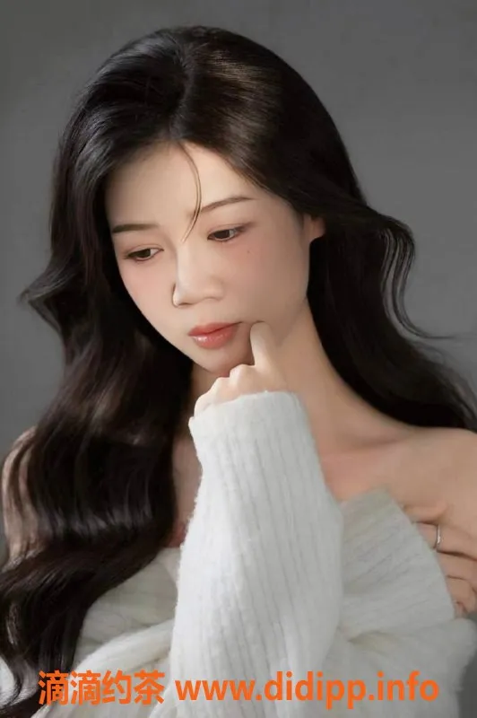 北京-丰台甜甜：160cm大胸女孩，温柔可亲真的很合适