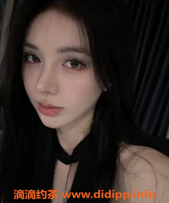 广州楼凤-天河模特惠子，1700元起，服务热情诱人