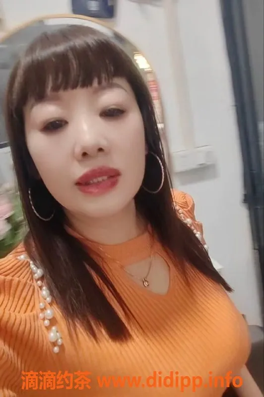 广州楼凤资源信息,天河37岁性感少妇娜娜，156cm 36D，包夜服务