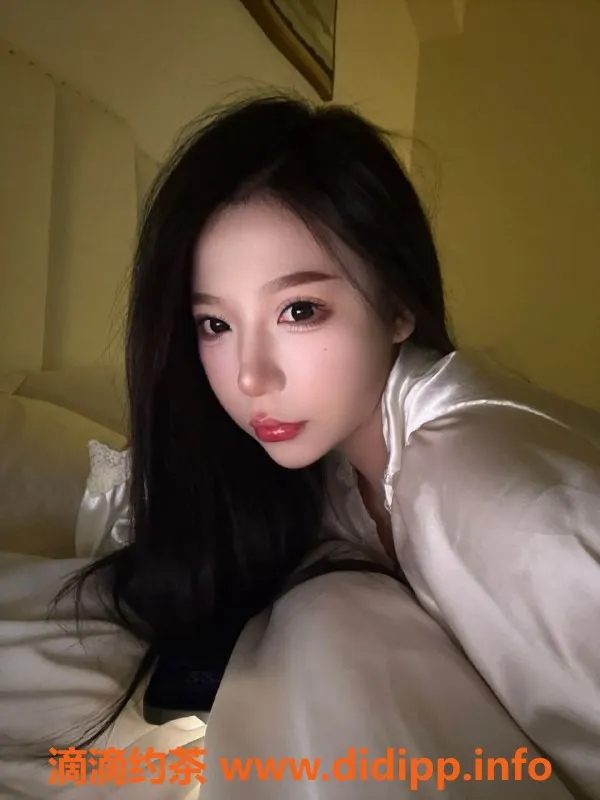 南昌楼凤-高新甜甜圈，21岁160cm，体验多样服务