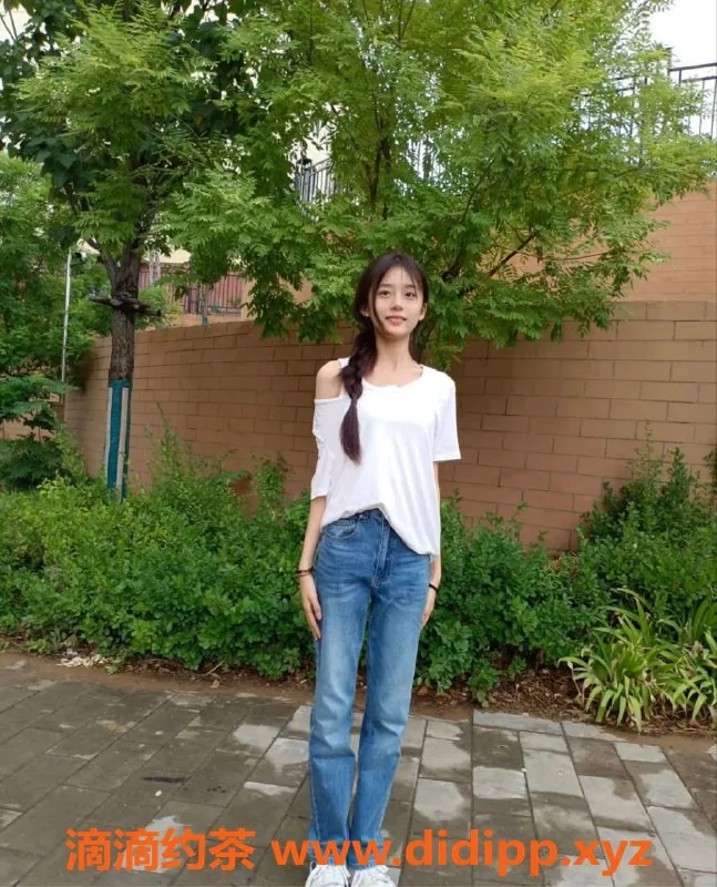 广州上门服务-番禺高端上门小妹小宝，21岁168cm 36C魅力来袭！