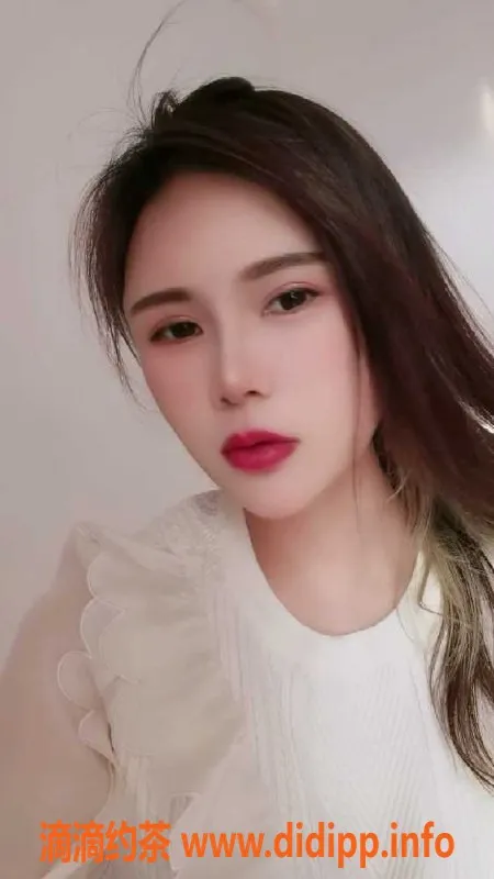 广州楼凤-黄埔莞式呢可可，27岁，160cm，服务多样