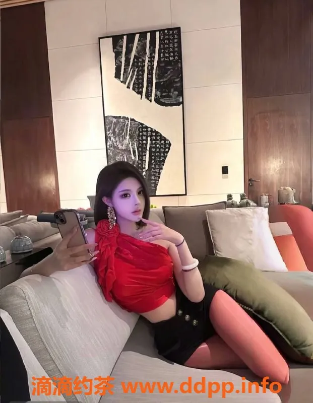 深圳楼凤-福田叶灵儿，2200元起的性感陪伴