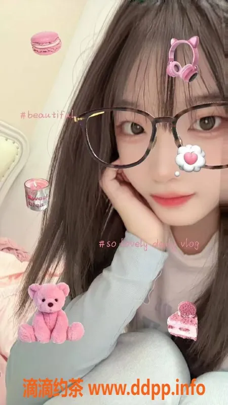 厦门楼凤-厦门七七，18岁清纯陪浴少女，164cm B+胸围