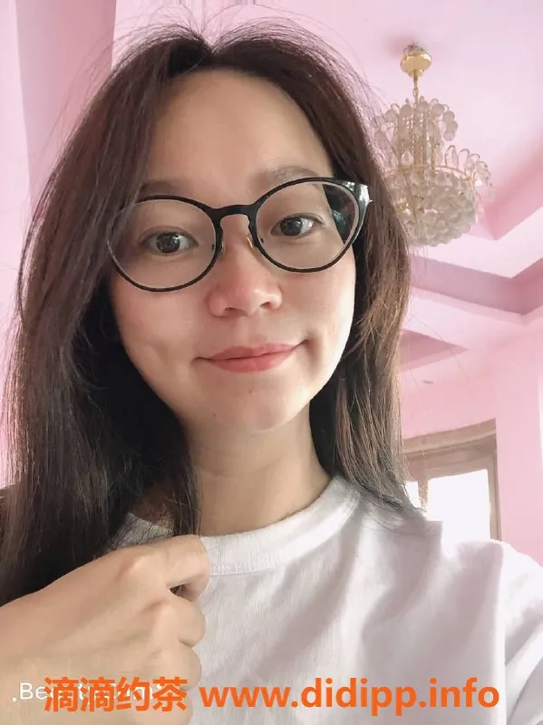 昆明楼凤资源信息,玉溪云汐，600元享鸳鸯浴与口交服务