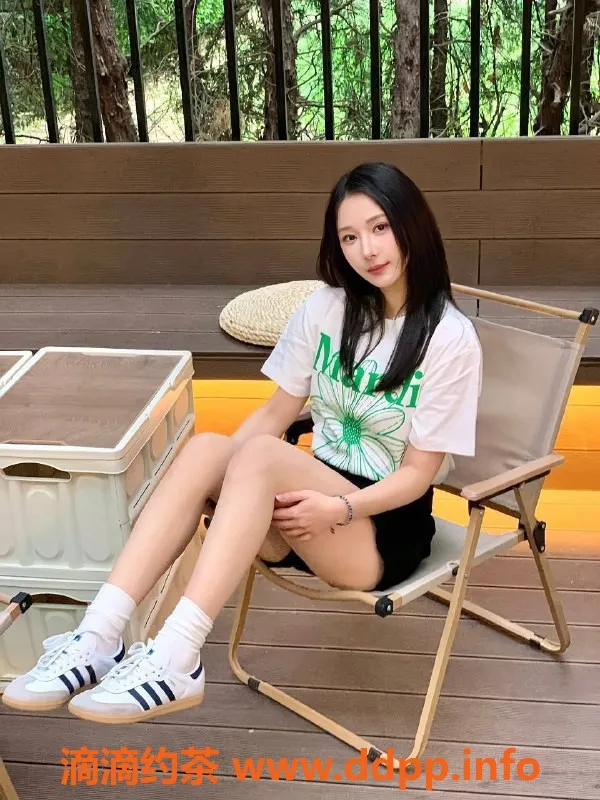 北京楼凤-朝阳小关，24岁165cm颜值女友，1500p起