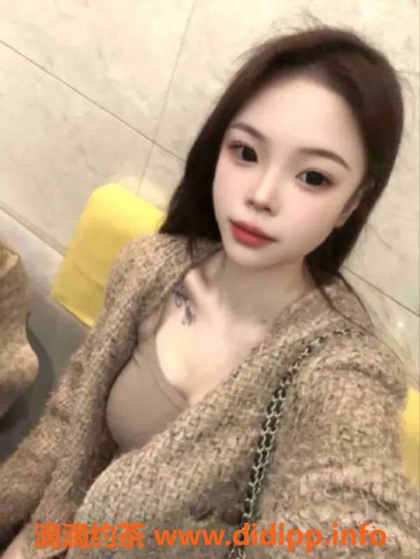 成都楼凤-成华区甜甜，身材8.0，课程6/10，实惠嫩妹车