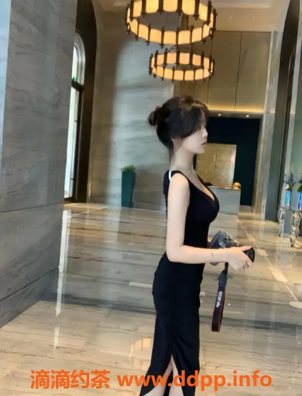 福州楼凤-福州鼓楼区18岁学妹青宝，服务简单