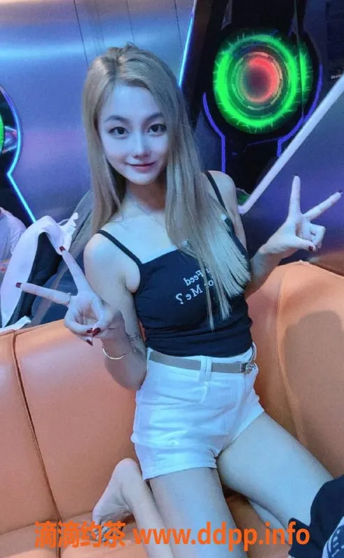 成都楼凤-成华区鹿鹿，颜值8分，身材9分的嫩妹车