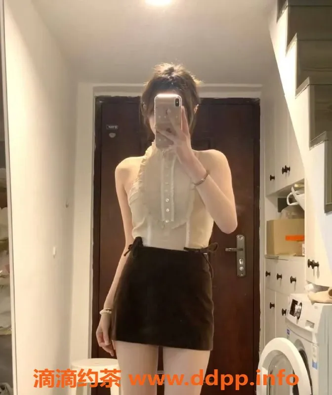 重庆楼凤-沙坪坝洋洋，29岁C罩杯口活女王，168身高