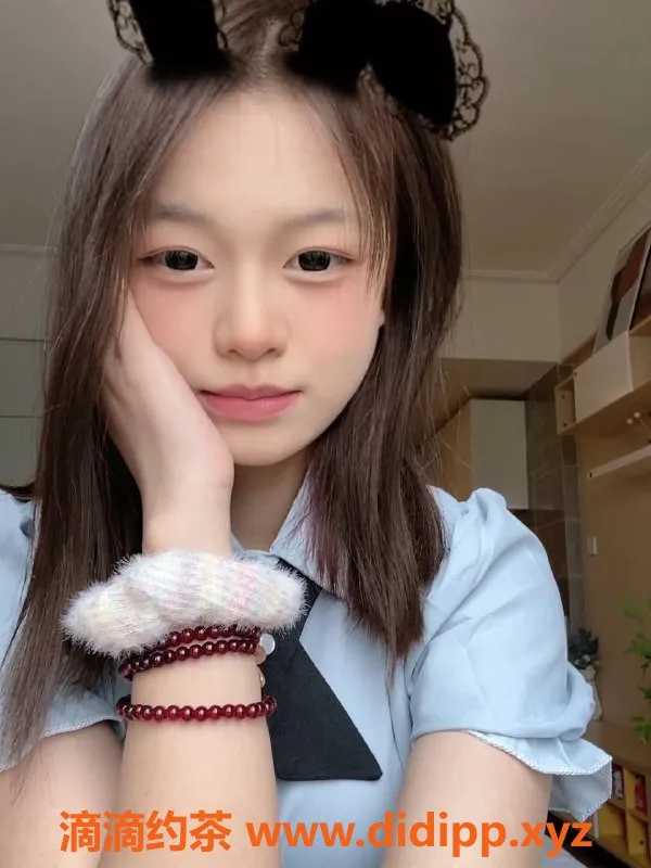 成都楼凤-成华区佳雨，身高165，口技一流，深喉体验！