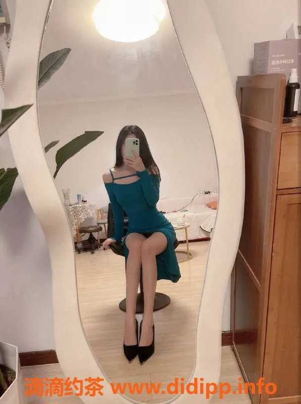 北京抓龙筋-朝阳柯心：性感御姐SM女王调教体验