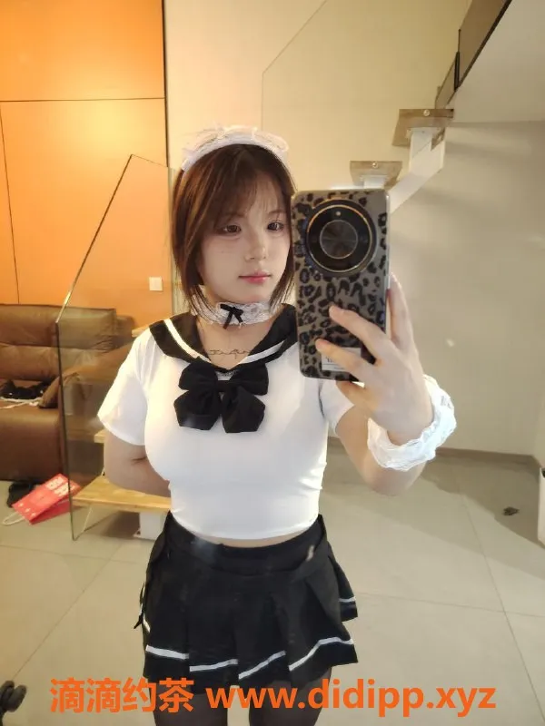 成都楼凤-成华区小乖妹子，160cm B+奶，18岁，服务极佳