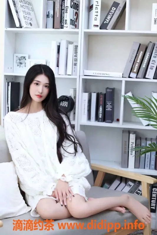 成都楼凤资源信息,武侯区小狸：8.0颜值、6/10课时费嫩妹车