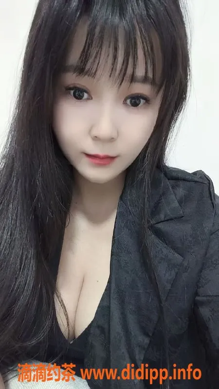 深圳楼凤-罗湖27岁E奶少妇馨梦，900元享受超值服务