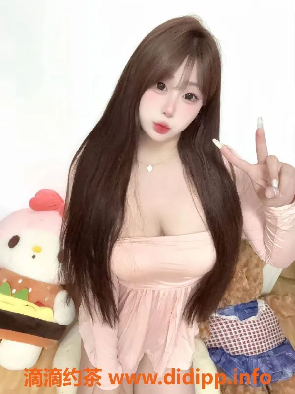 成都楼凤-成华区兔兔，女友感甜蜜服务，7p/12pp